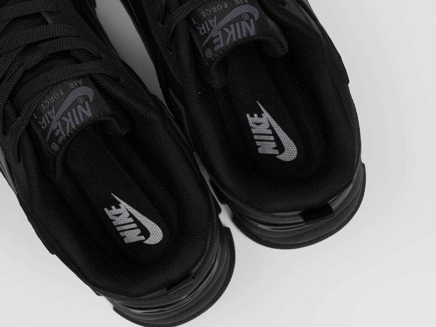 Кроссовки Nike Rivah Low