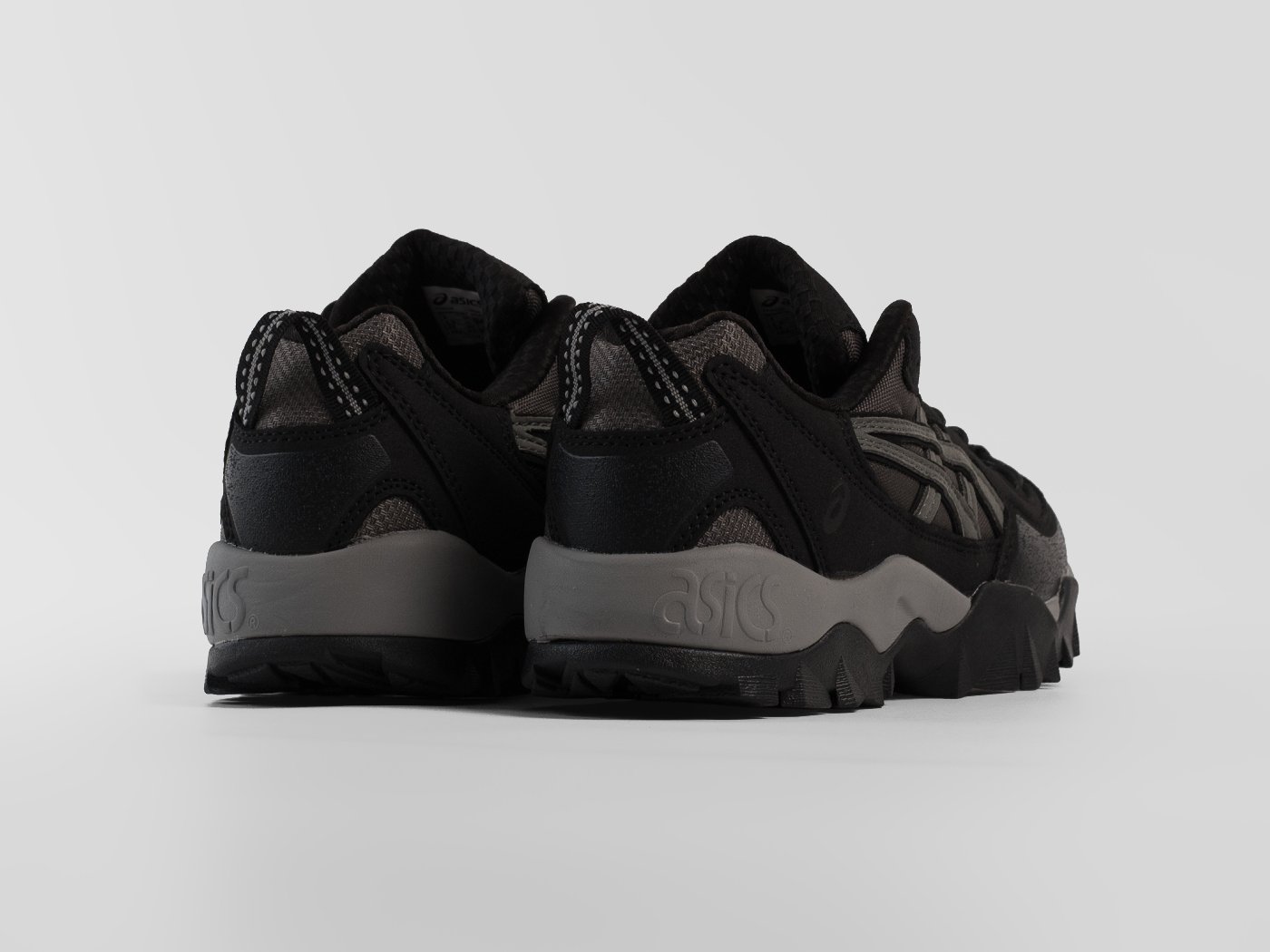 Кроссовки Asics GEL PICKAX