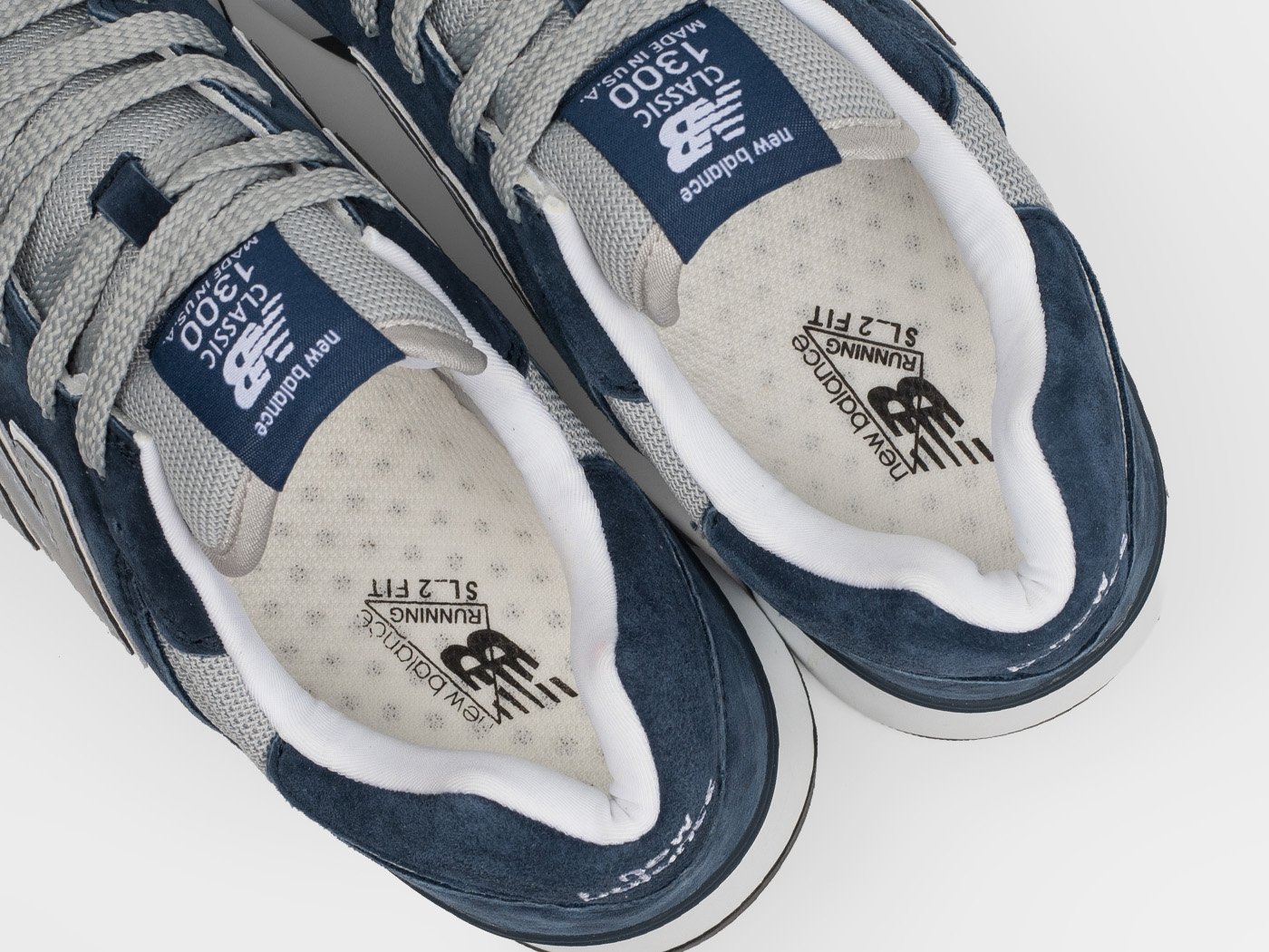 Кроссовки New Balance 1300