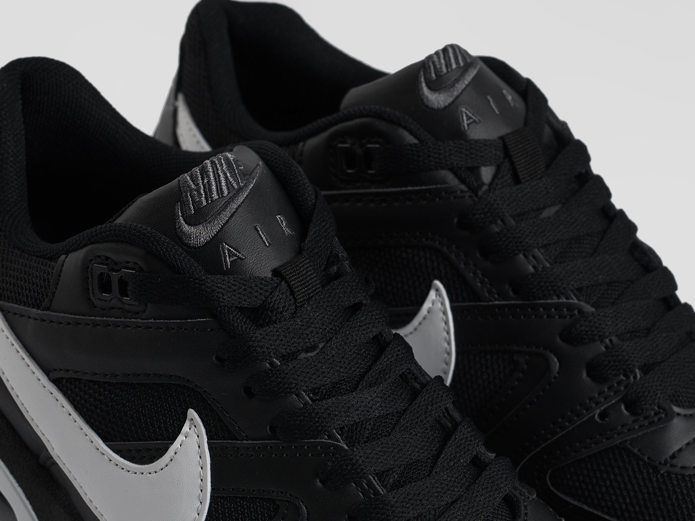 Кроссовки Nike Air Max Command Leather