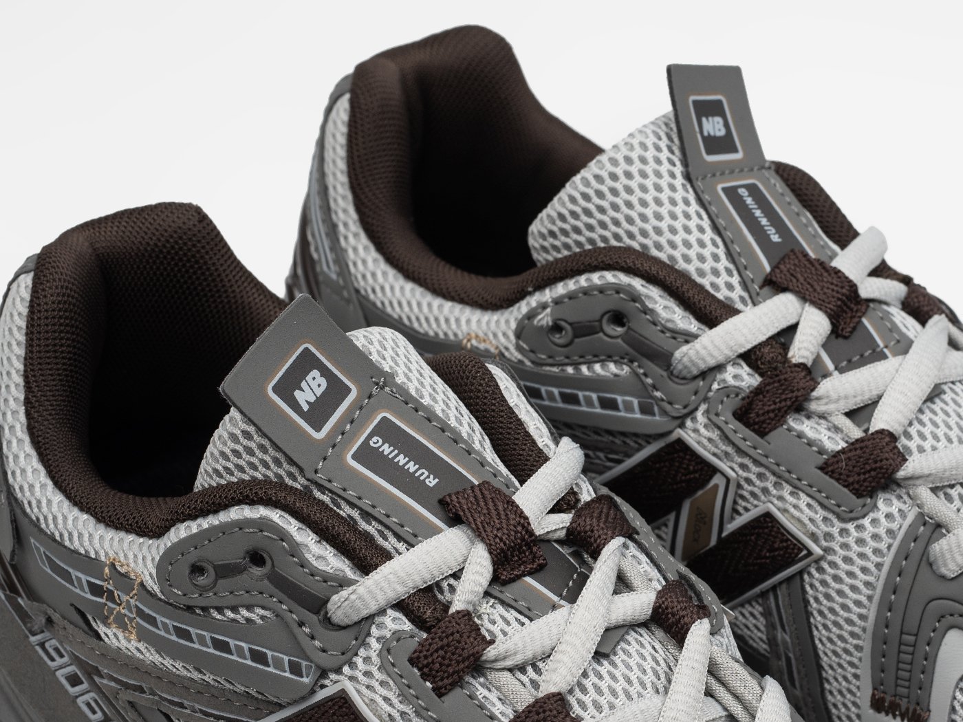 Кроссовки New Balance 1906A