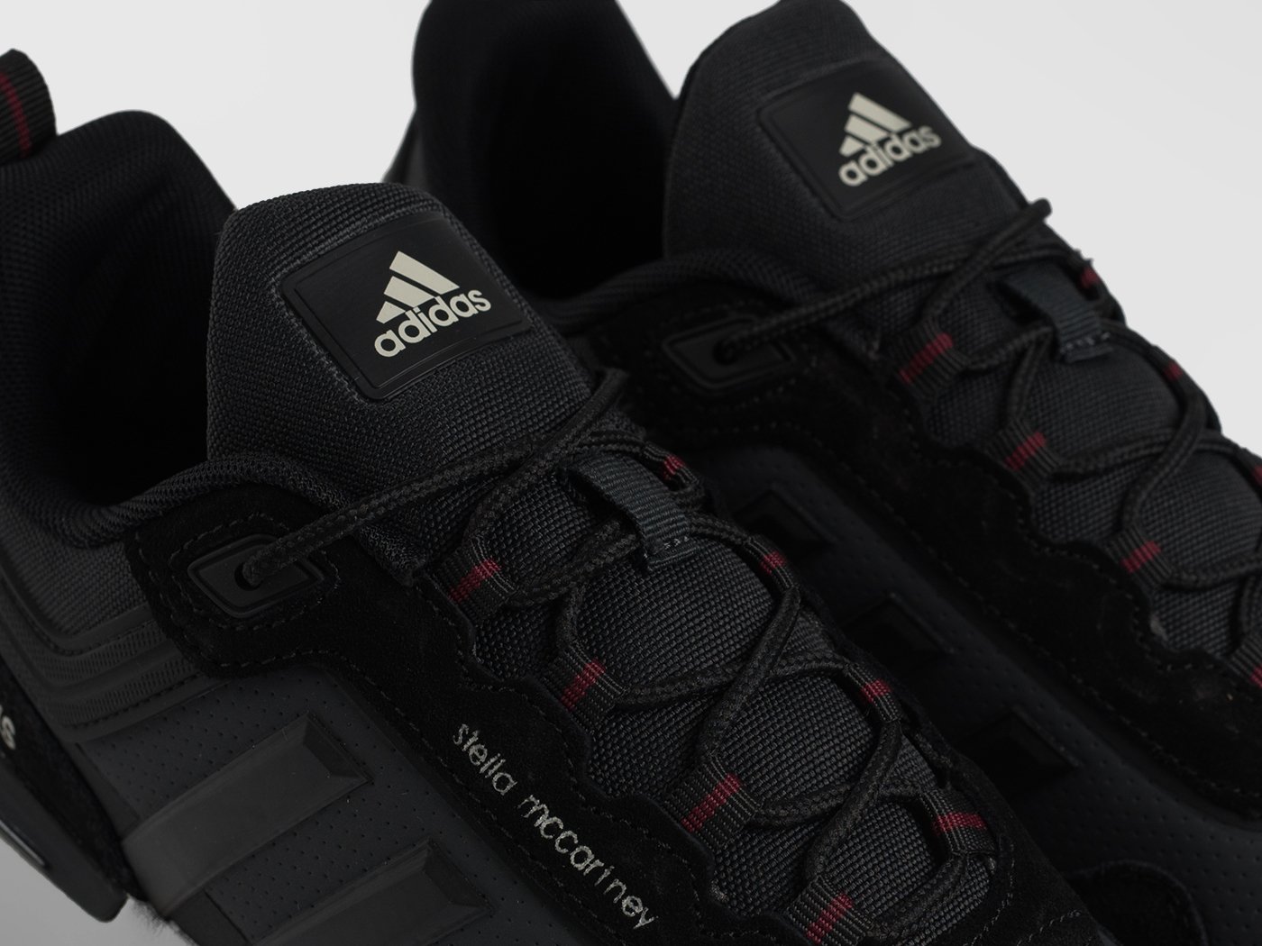 Кроссовки Adidas
