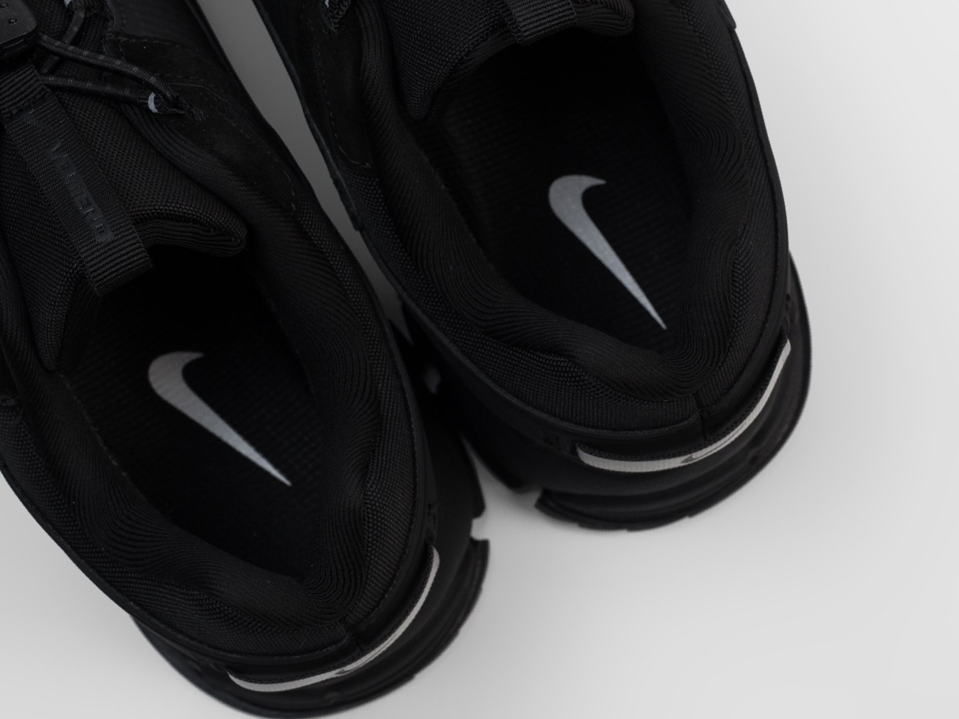 Кроссовки Nike Zoom Vomero 5 Roam