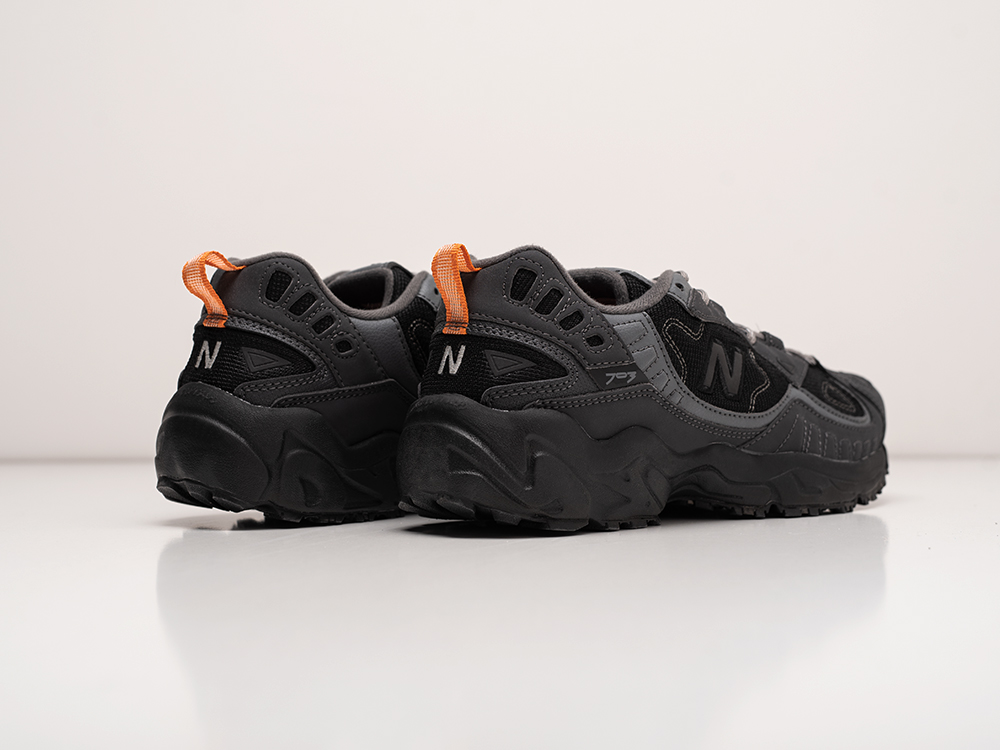 Кроссовки New Balance 703