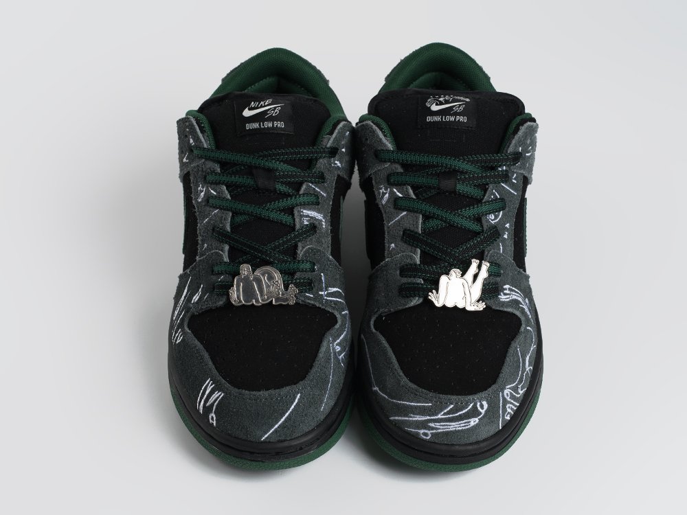 Кроссовки Skateboards x Nike SB Dunk Low