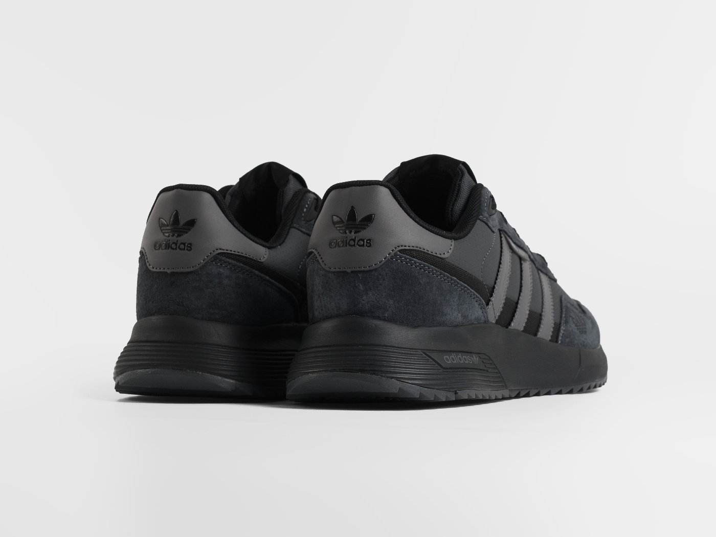 Кроссовки Adidas Retropy F2