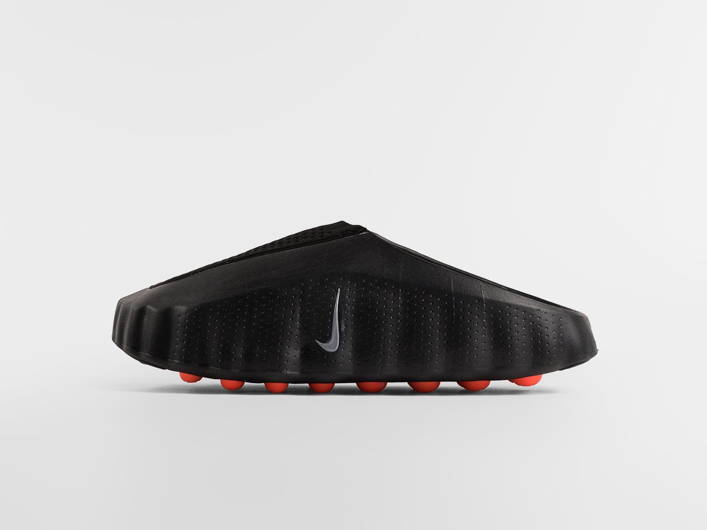 Сланцы Nike Mind 001