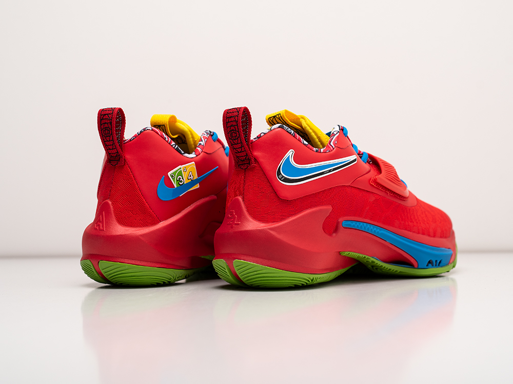 Кроссовки UNO x Nike Zoom Freak 3