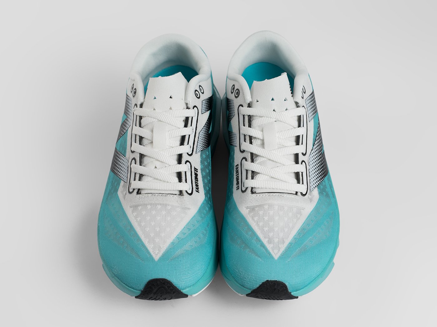 Кроссовки New Balance FuelCell Rebel V4