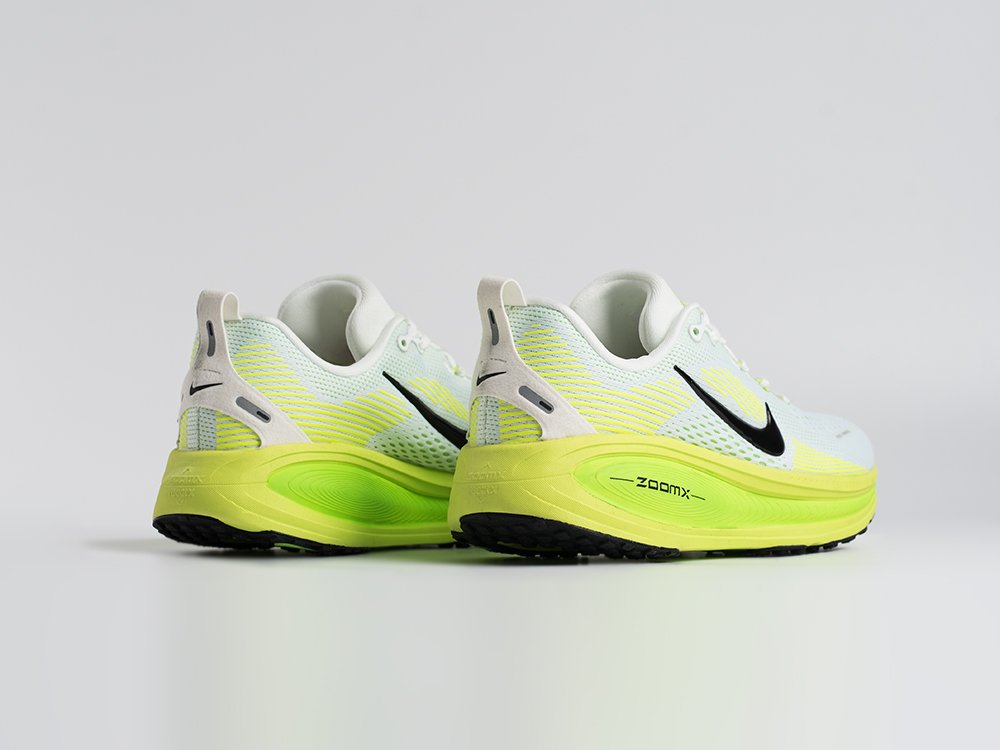 Кроссовки Nike Vomero 18
