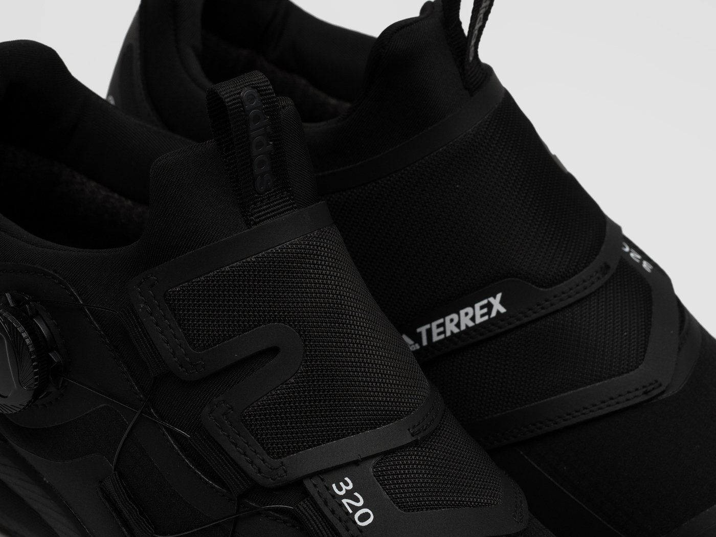 Кроссовки Adidas