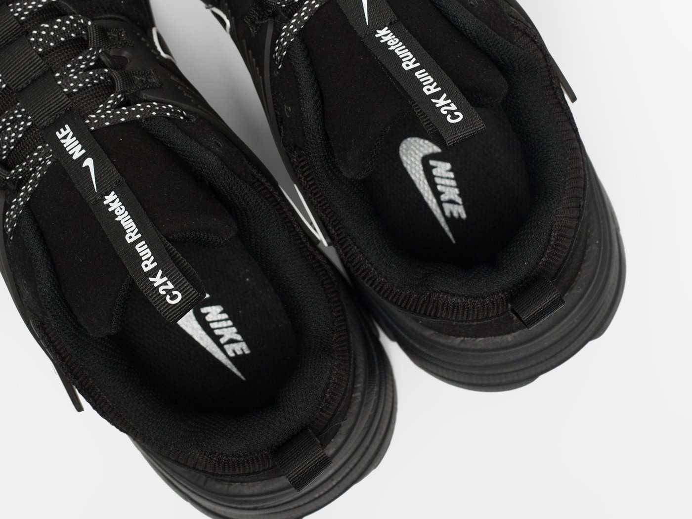 Кроссовки Nike V2K Run