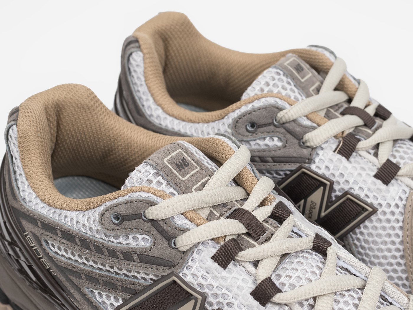 Кроссовки New Balance 1906R