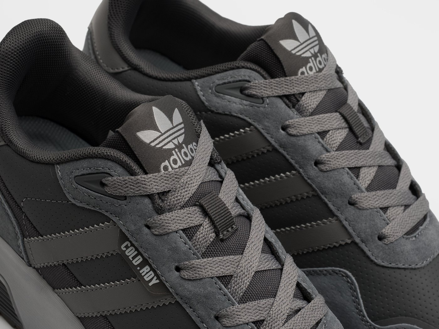 Кроссовки Adidas Retropy F2