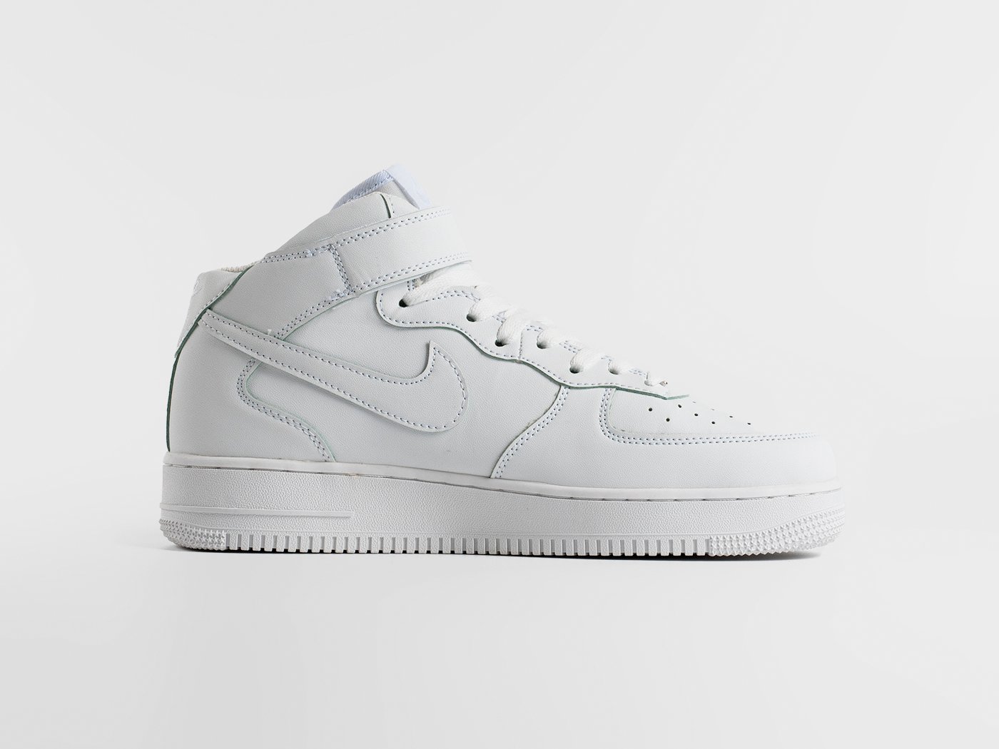 Кроссовки Nike Air Force 1 Mid