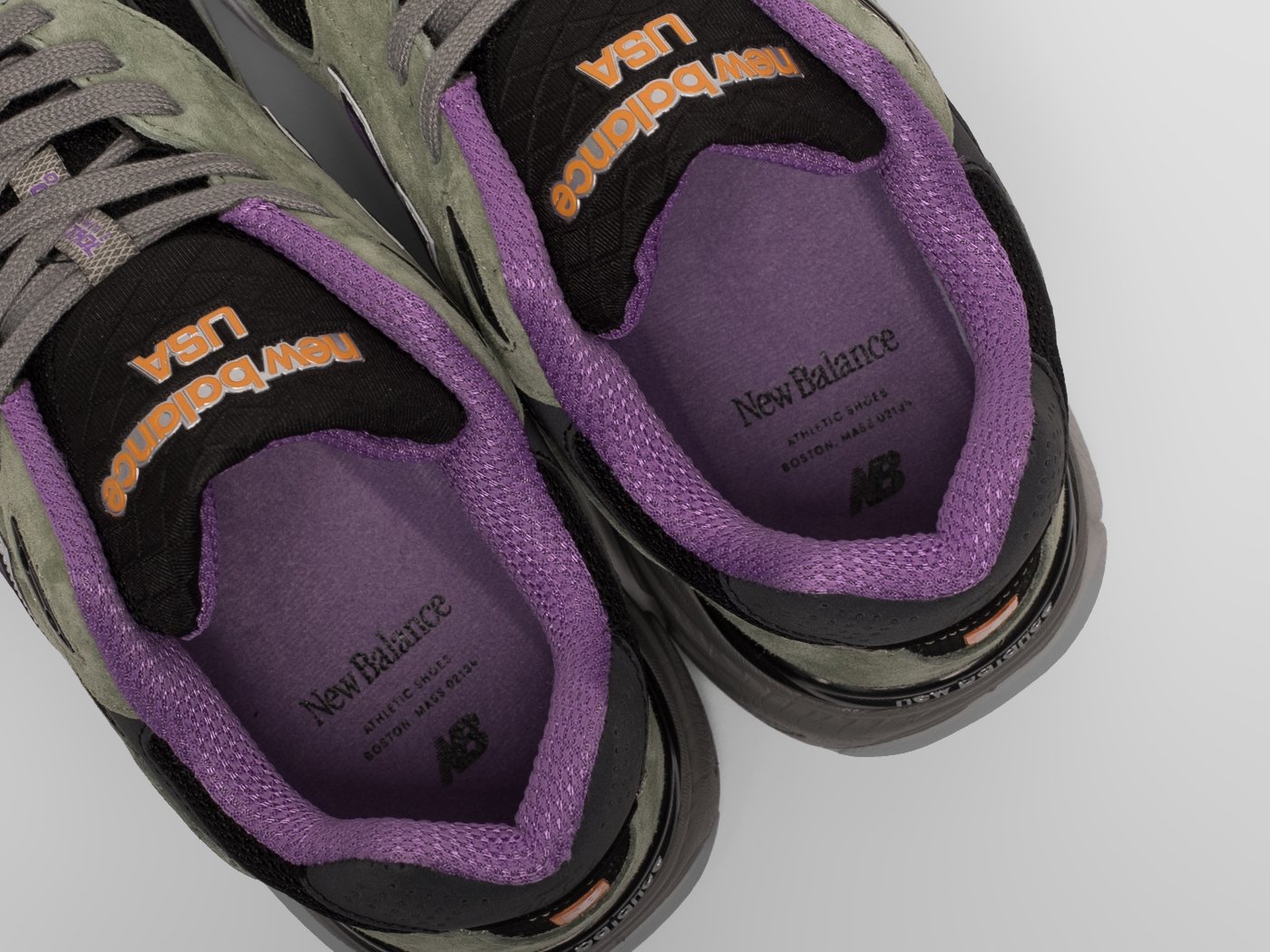 Кроссовки New Balance 990 v3