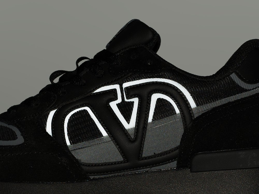 Кроссовки Valentino