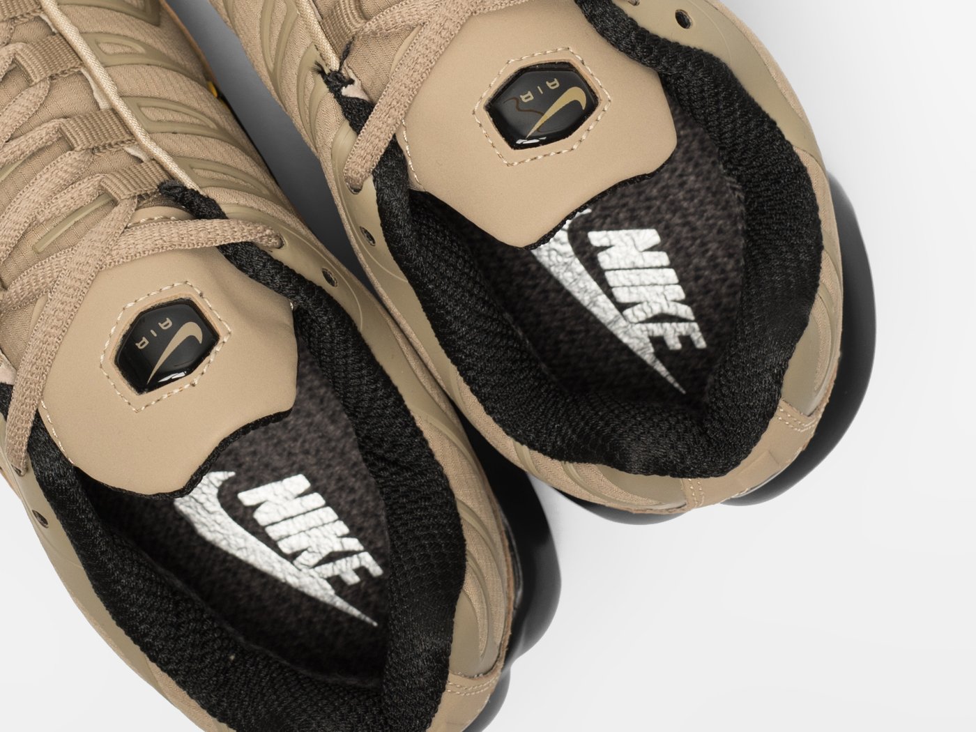 Кроссовки Nike Air Max Plus TN