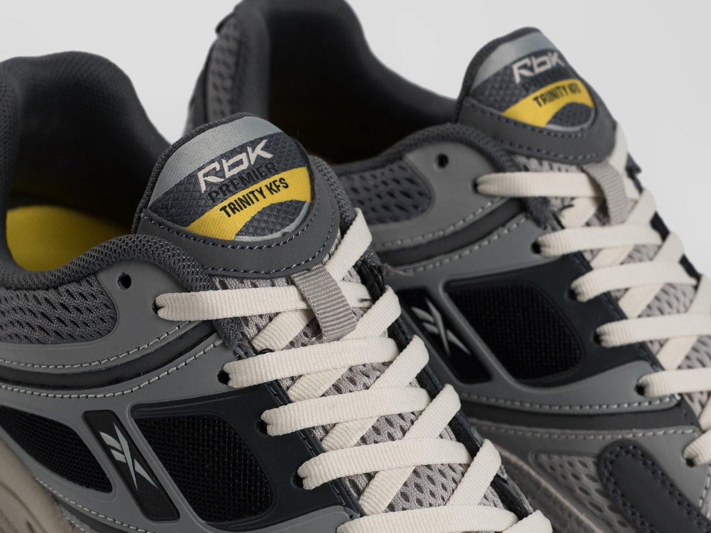 Кроссовки Reebok Premier Trinity
