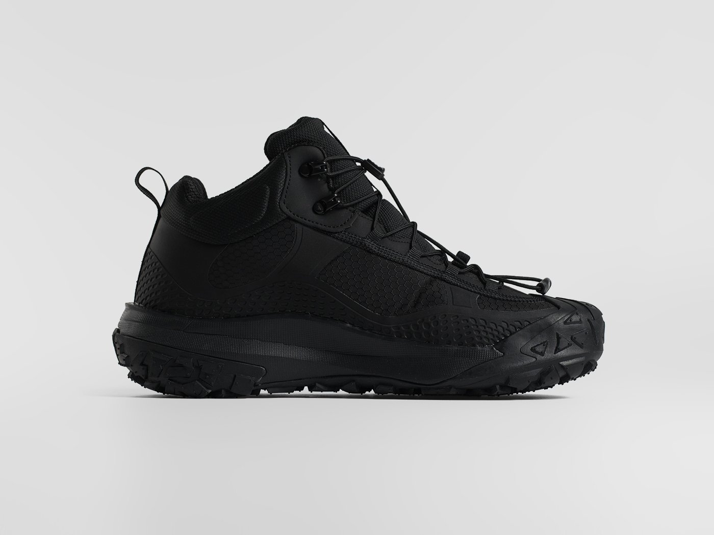 Зимние кроссовки Nike ACG Mountain Fly Mid