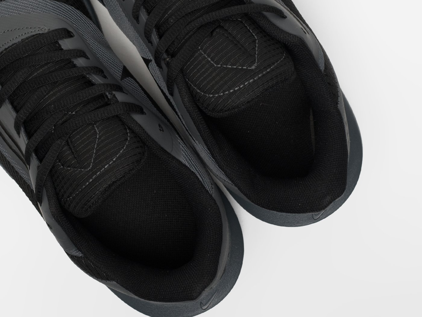 Кроссовки Nike Precision 7