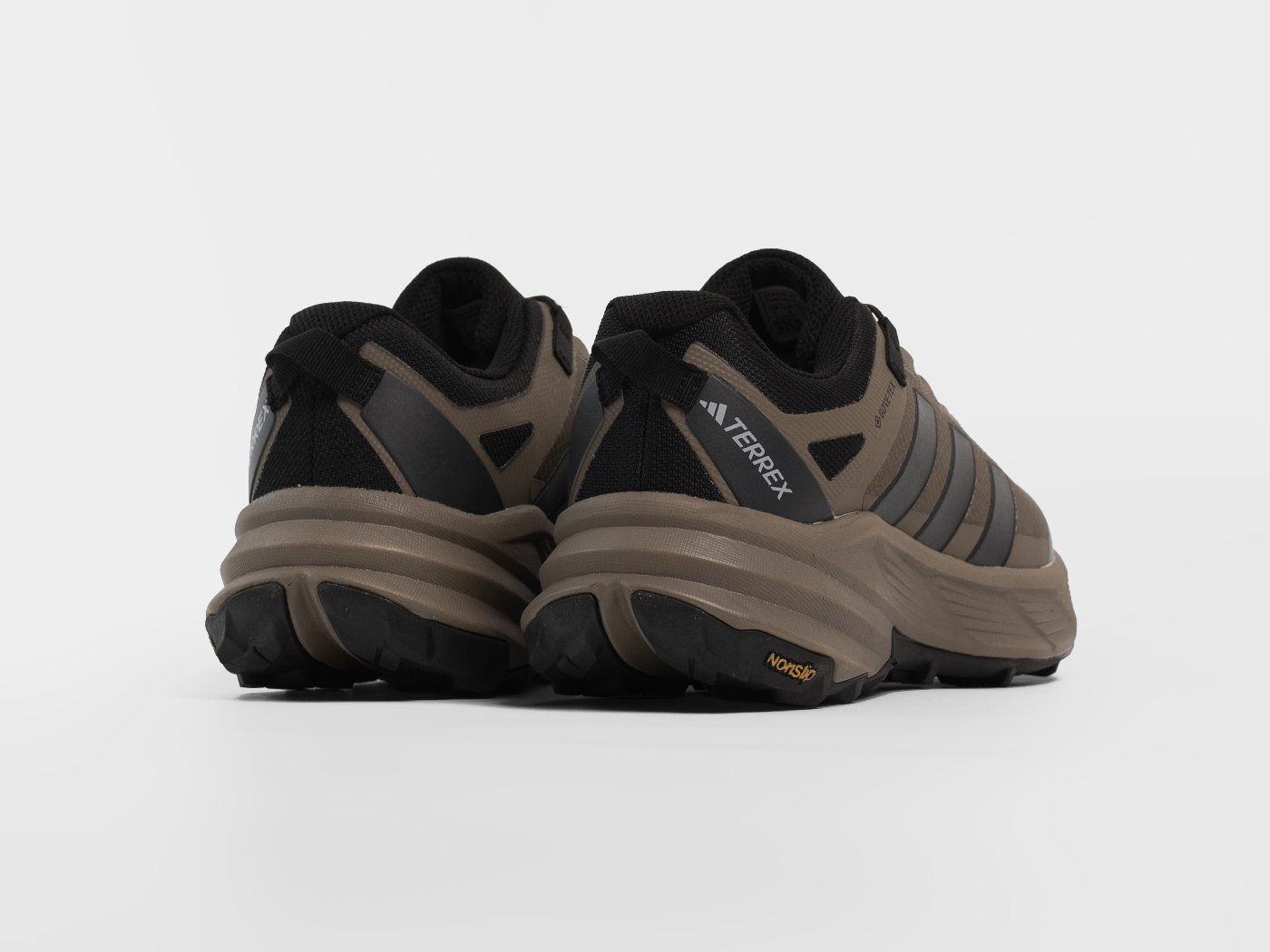 Кроссовки Adidas Terrex FREEHIKER 3
