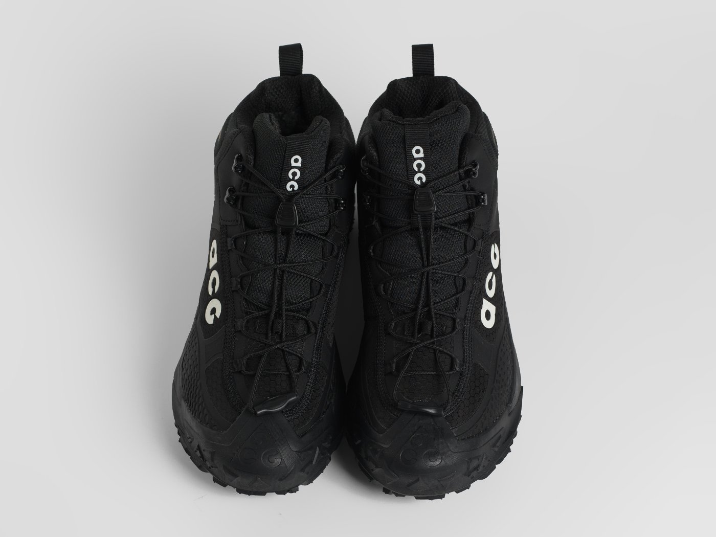 Зимние кроссовки Nike ACG Mountain Fly Mid