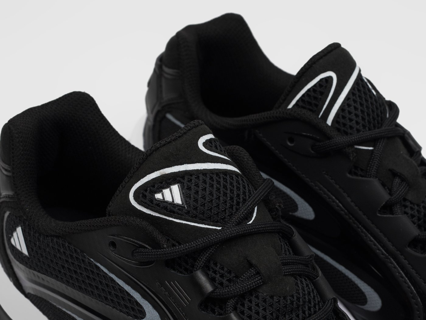 Кроссовки Adidas FORMOTION ONE