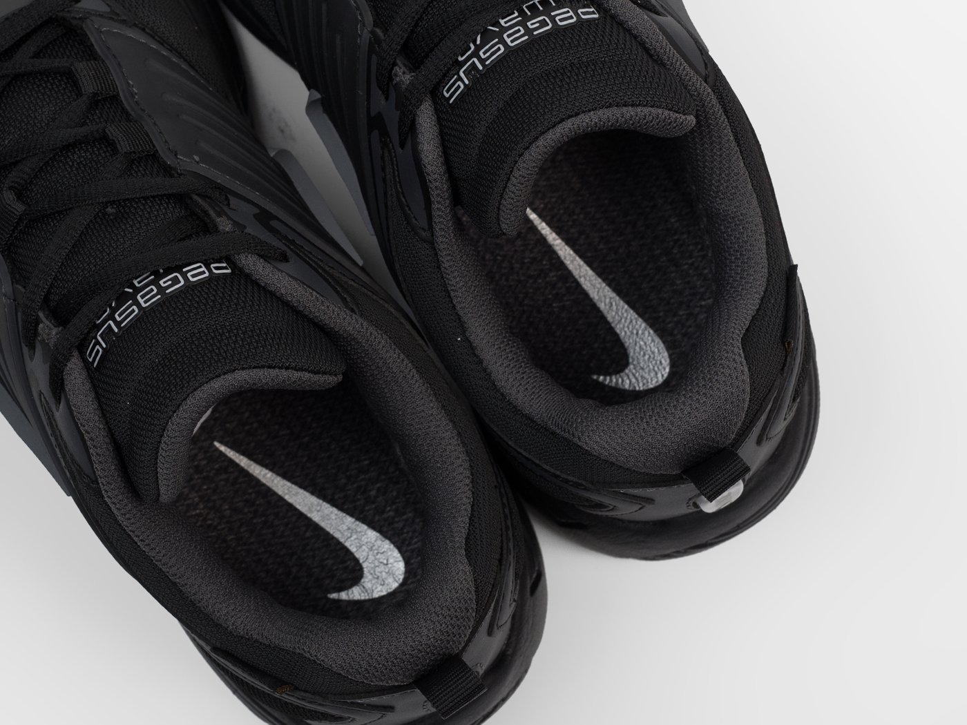 Кроссовки Nike Pegasus Wave