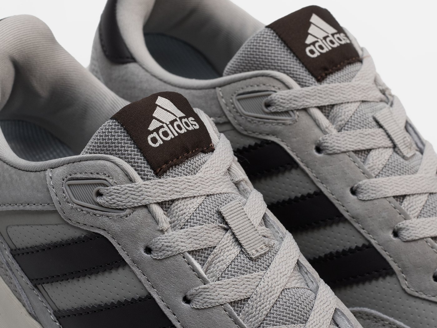 Кроссовки Adidas
