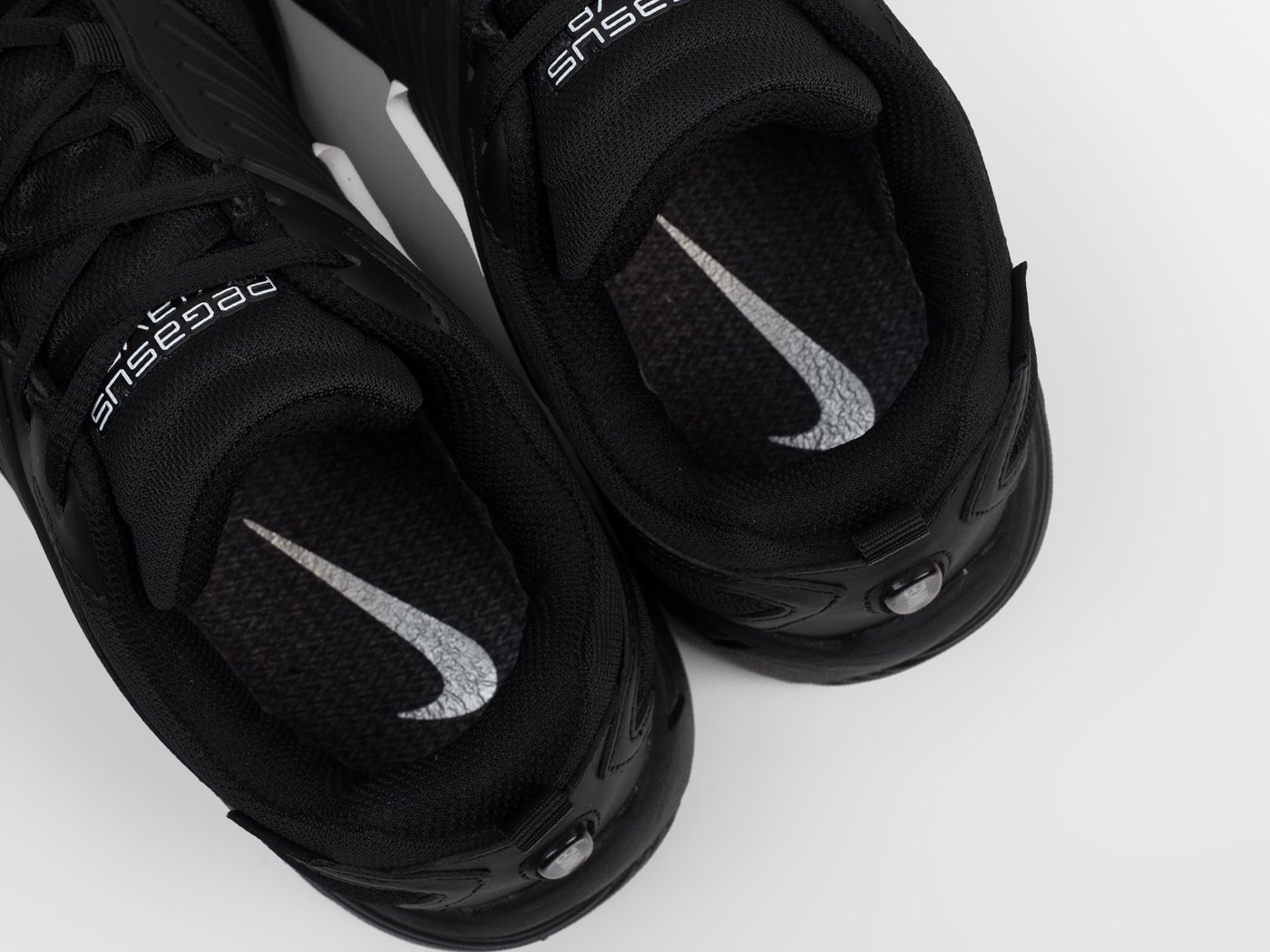 Кроссовки Nike Pegasus Wave