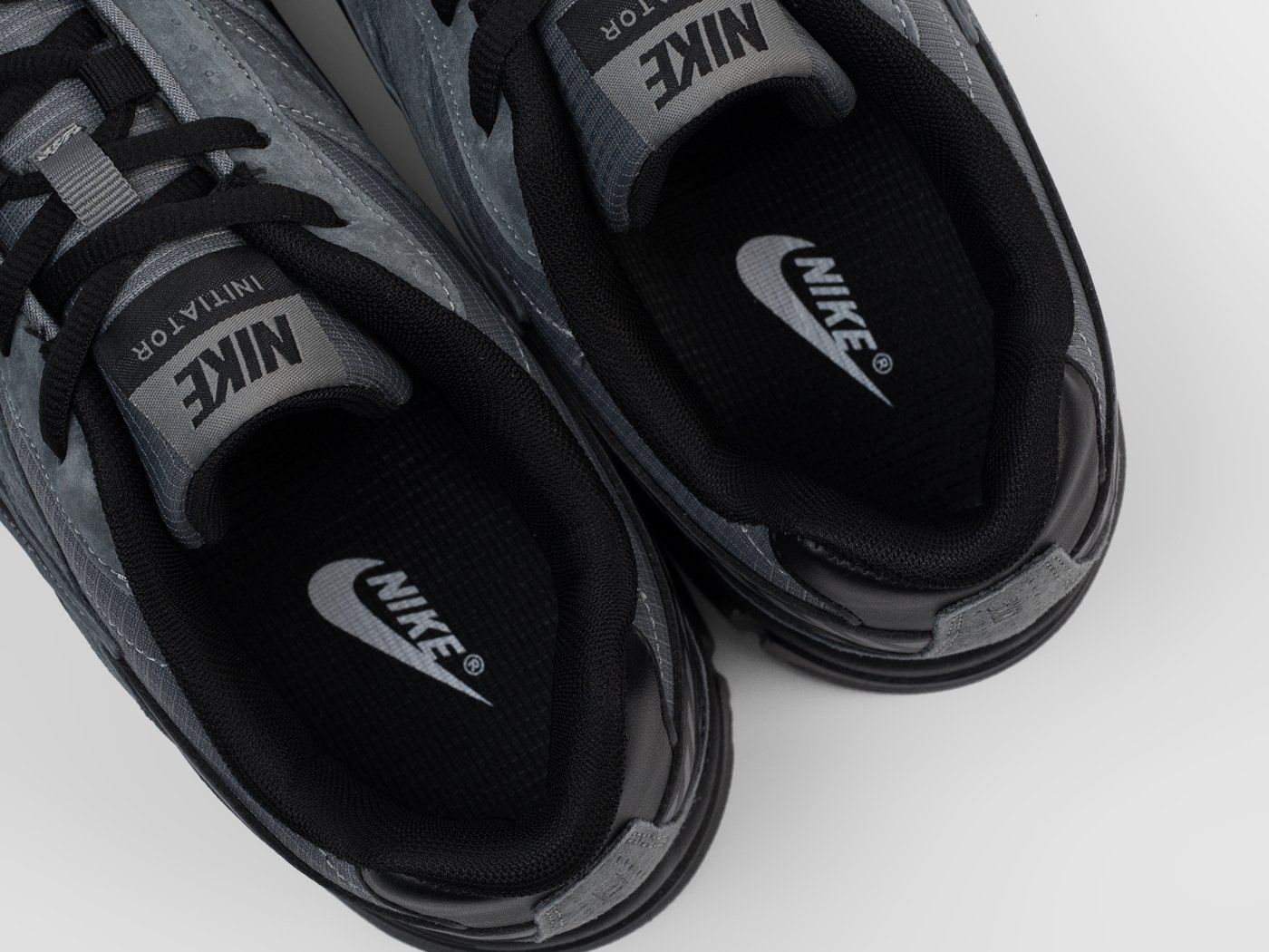 Кроссовки Nike Initiator