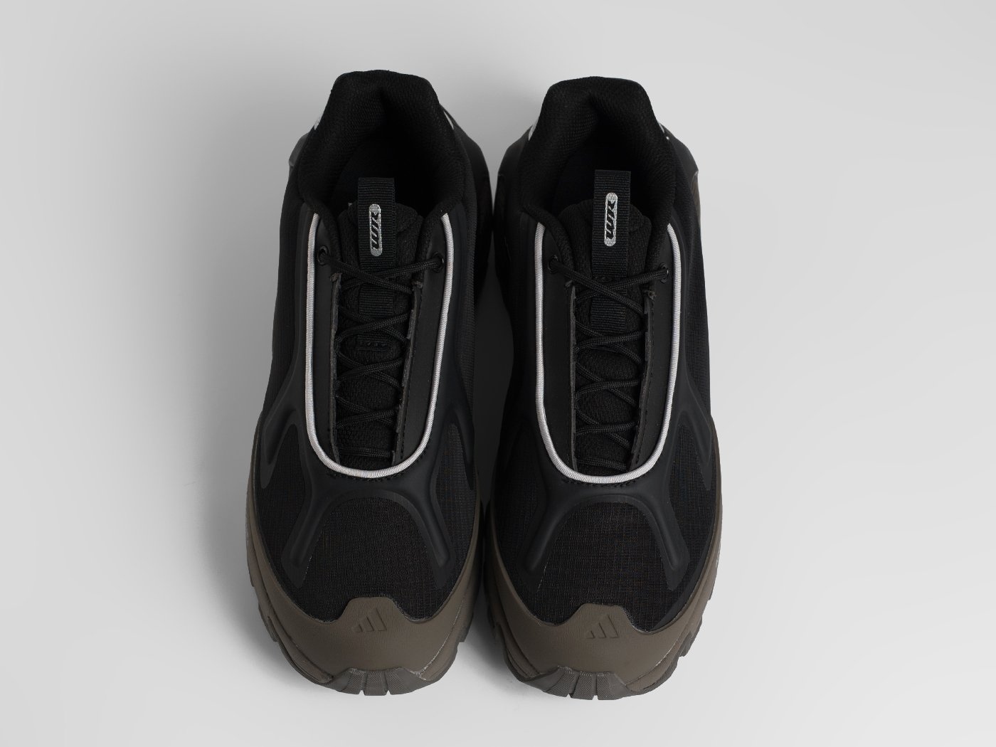 Кроссовки Adidas Edge Runner