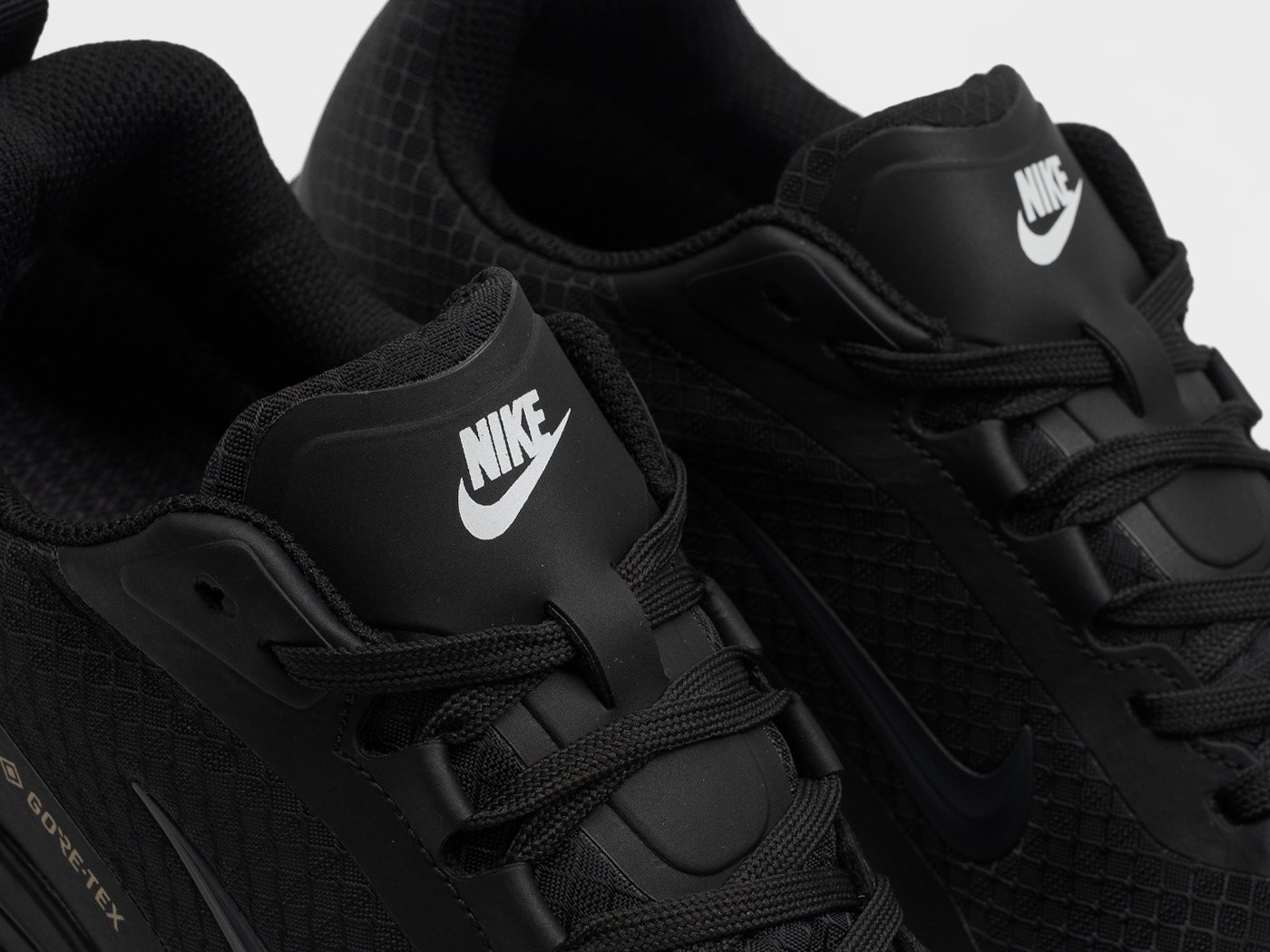 Кроссовки Nike
