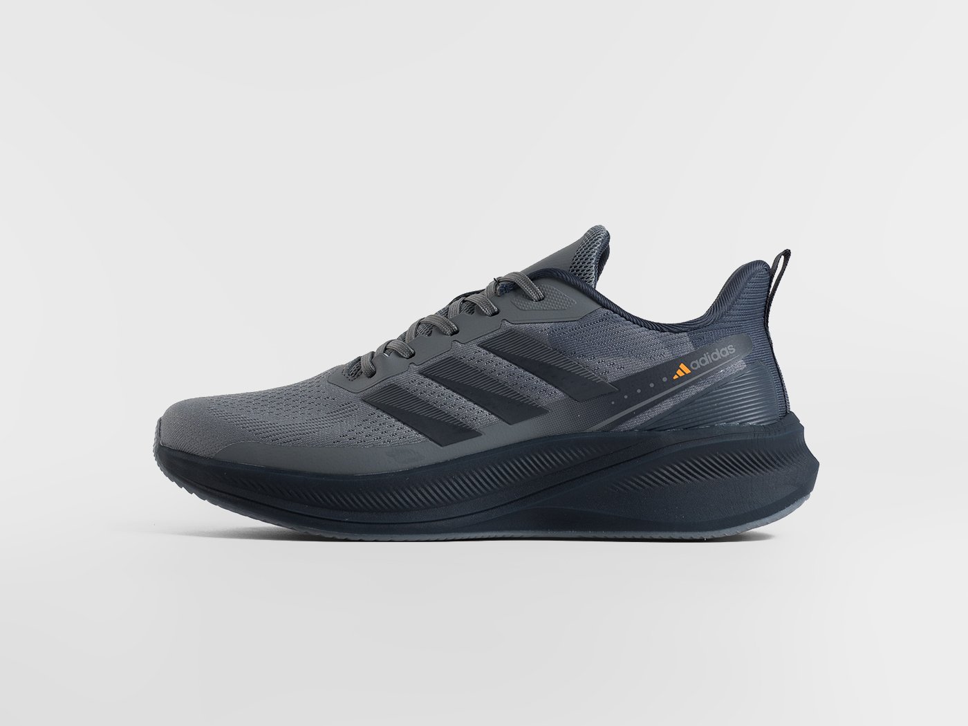 Кроссовки Adidas