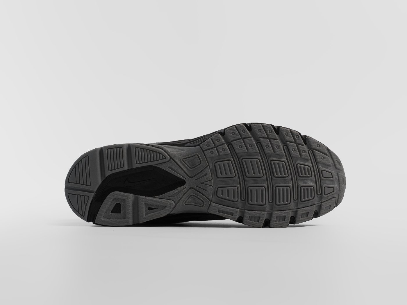 Кроссовки Nike Initiator