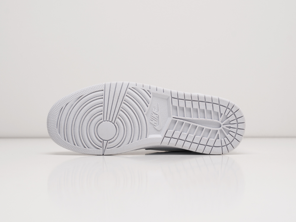 Кроссовки Nike Air Jordan 1 Mid