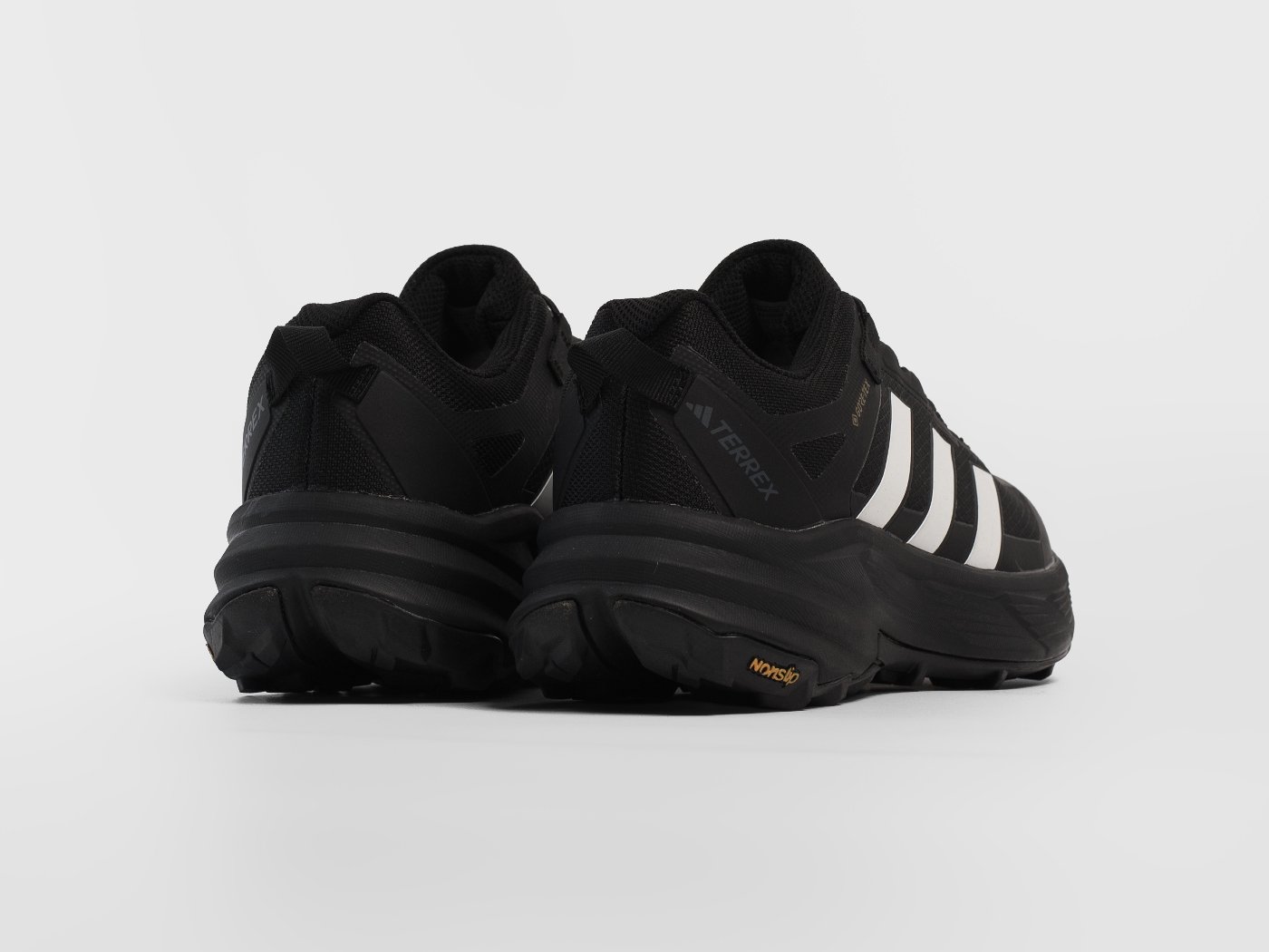 Кроссовки Adidas Terrex FREEHIKER 3