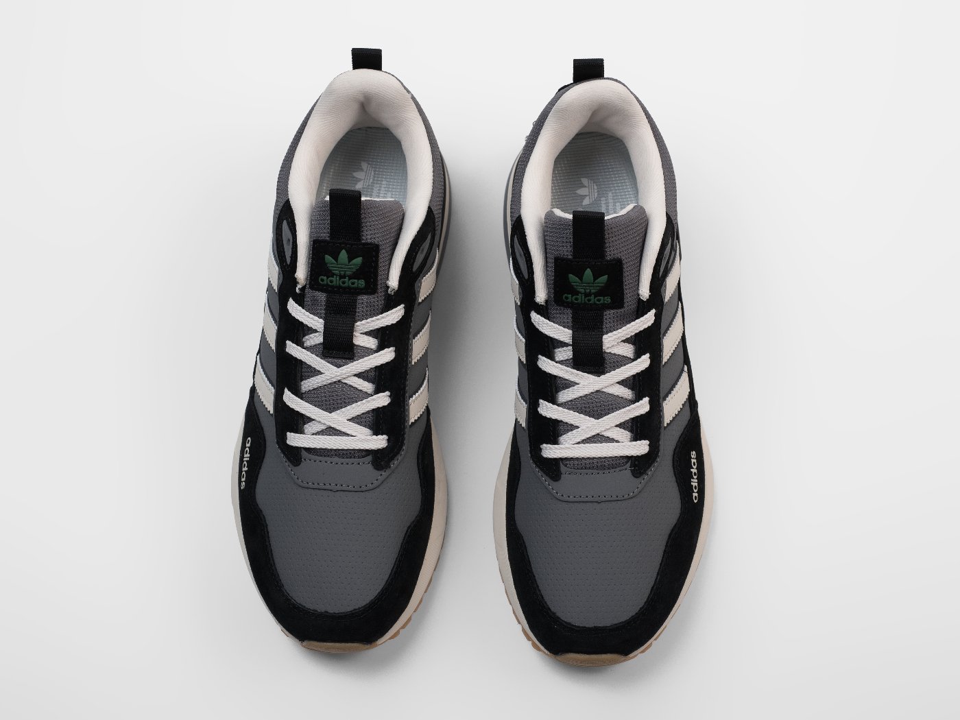 Кроссовки Adidas