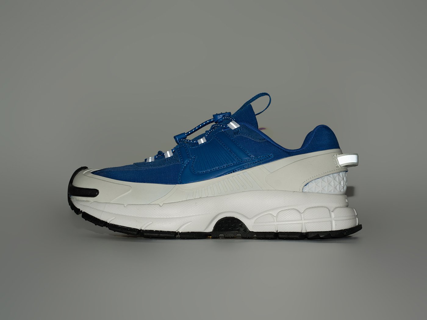 Кроссовки Nike Zoom Vomero 5 Roam