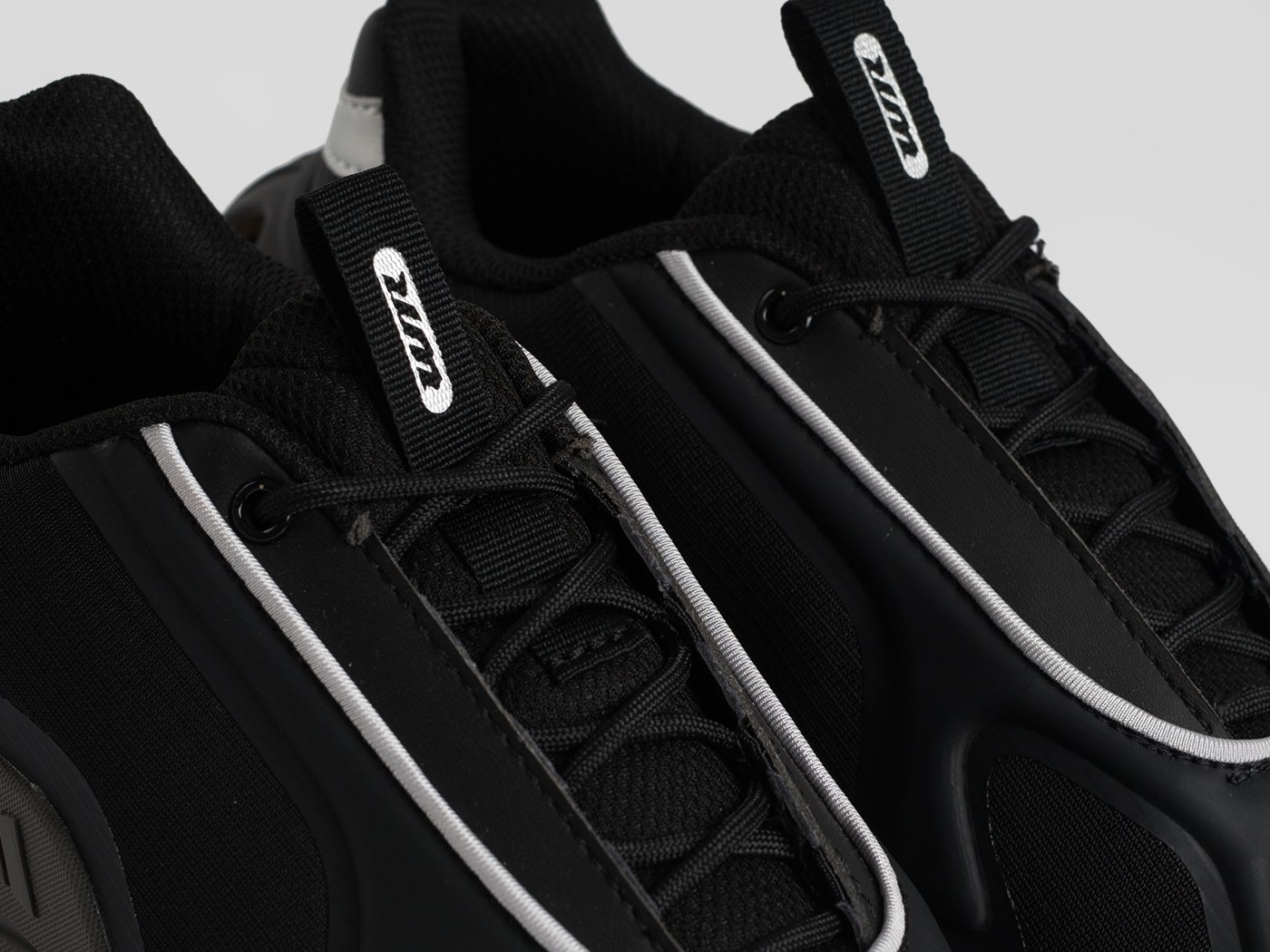 Кроссовки Adidas Edge Runner