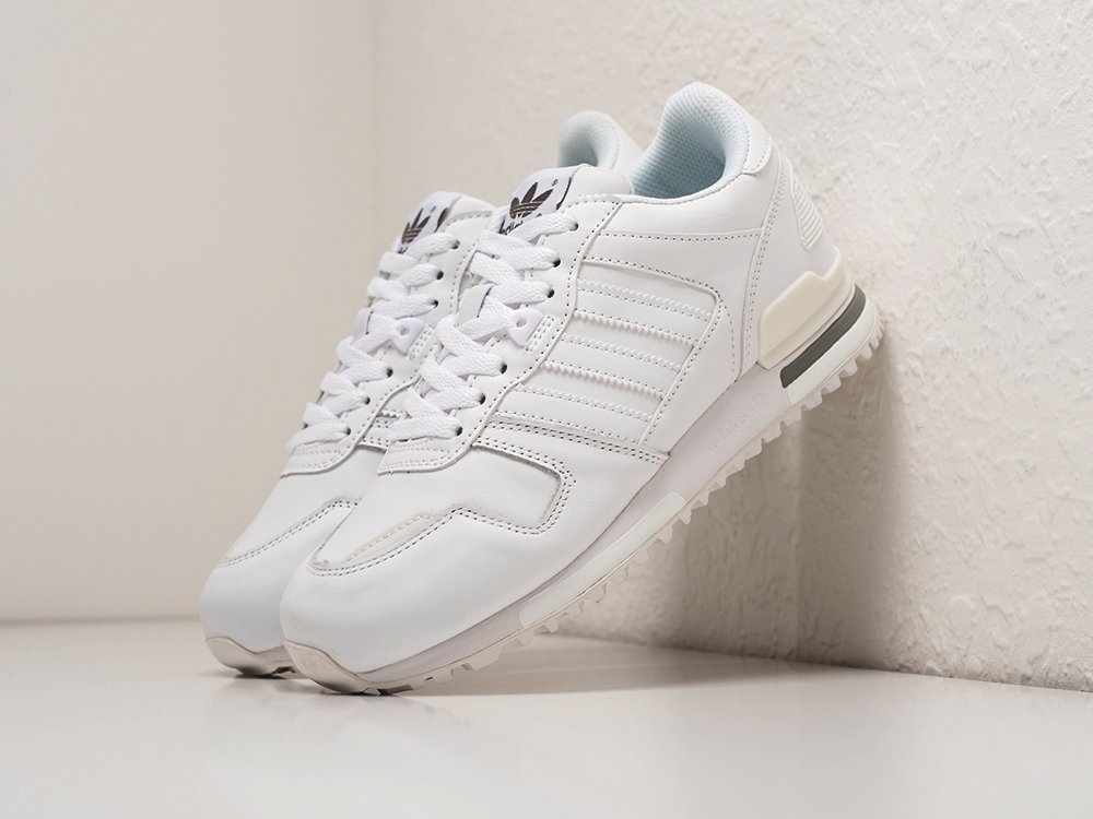 Кроссовки Adidas ZX 700 Кроссовки Adidas ZX 700