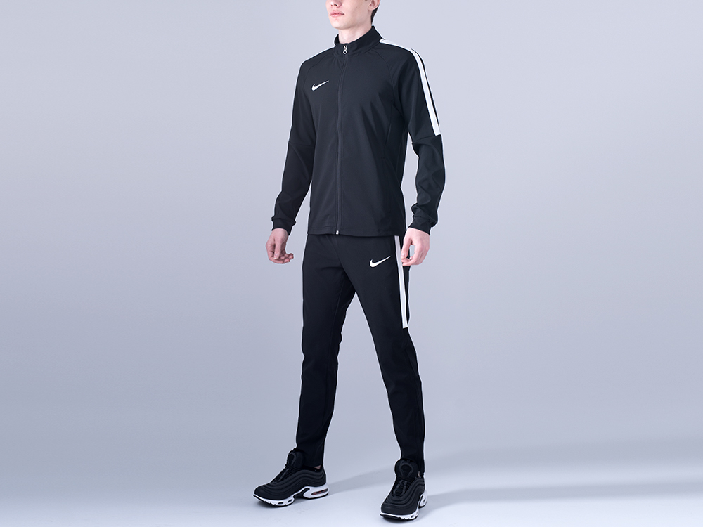 Спортивный костюм Nike Спортивный костюм Nike